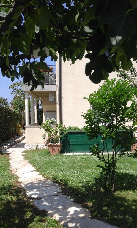 Apartment Laura Πόρετς Εξωτερικό φωτογραφία
